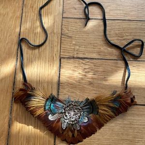 Vintage- Mehri feather necklace!